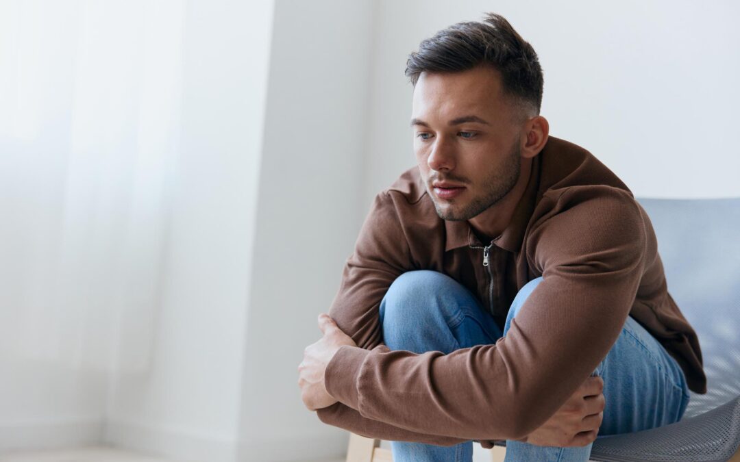 Kratom Withdrawal Symptoms, Stages & Treatment Options Explained