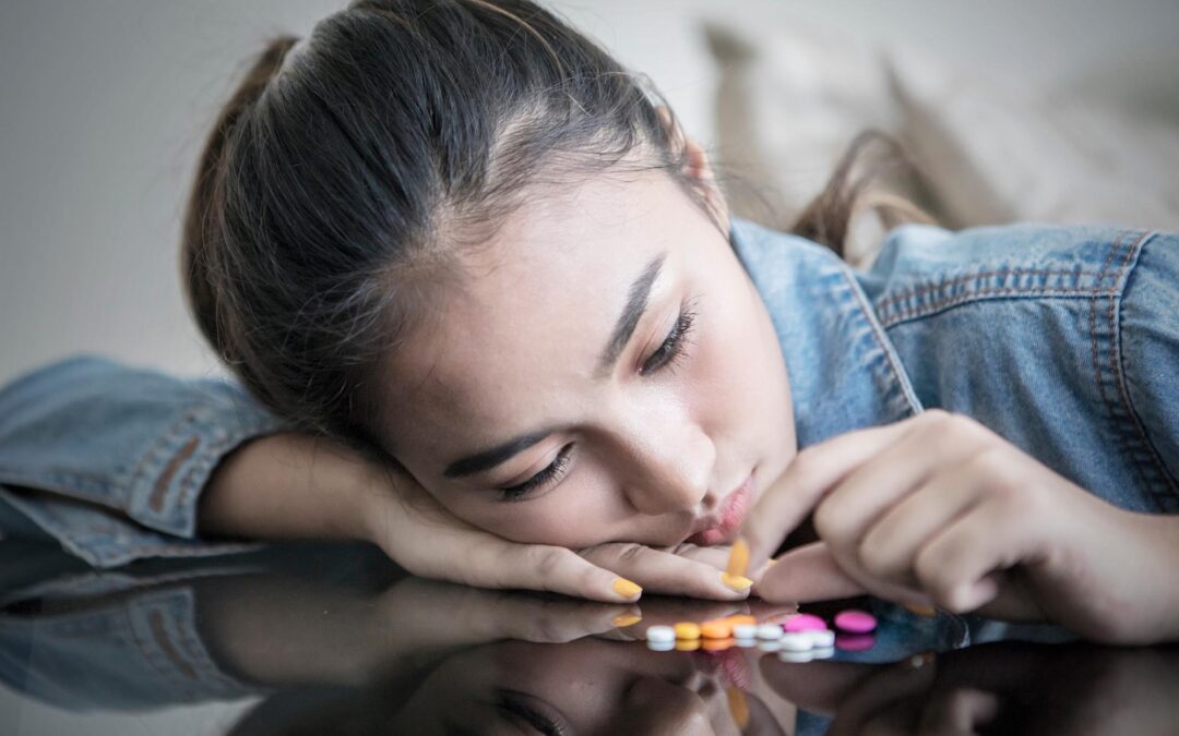 Klonopin (Clonazepam): Uses, Side Effects & Risks Explained