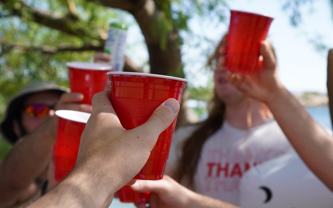 7 Warning Signs Your Weekend Alcohol Use May Be a Problem