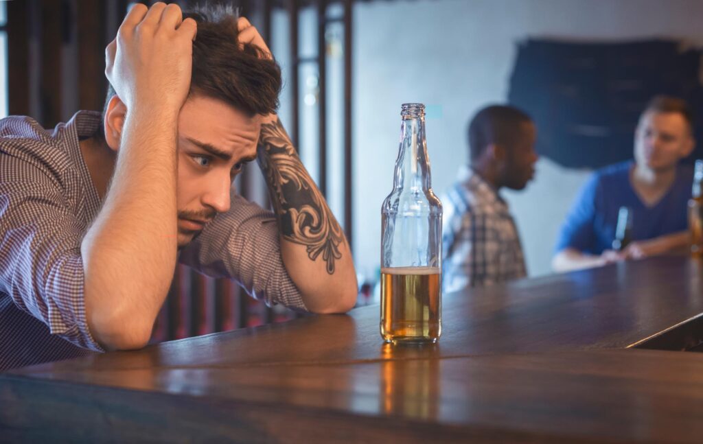 7 Warning Signs Your Weekend Alcohol Use May Be a Problem