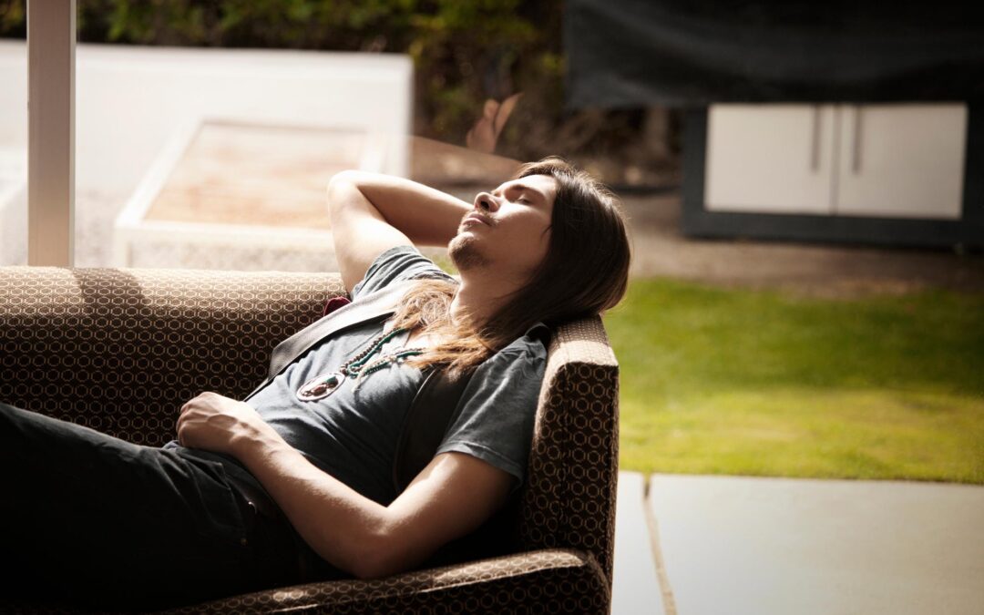 Day Treatment vs. Residential Rehab: An Urgent Guide Choosing the Right Care